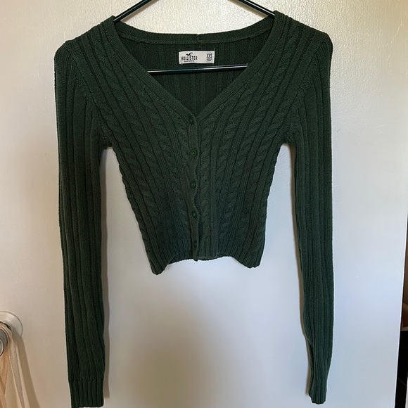 Hollister Sweaters Hollister Xxs Dark Green Cable Knit Cropped Cardigan Poshmark